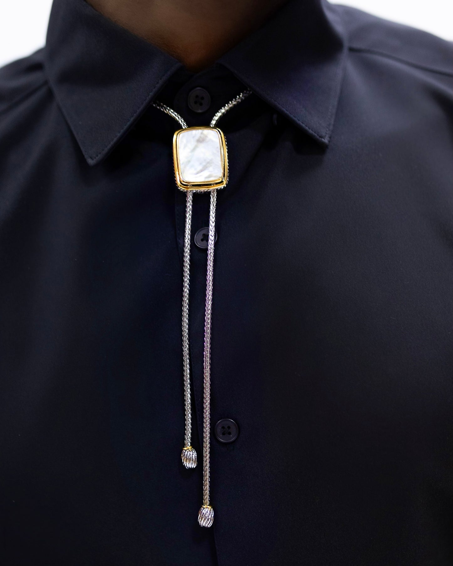 Pearl Stone Bolo Tie